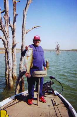 <p>
	<strong>Barney E. Lehnherr</strong></p>
<p>
	11 pounds</p>
<p>
	Lake Ray Roberts, Tx</p>
<p>
	Champers Salty Sinker (watermelon red flake)</p>

