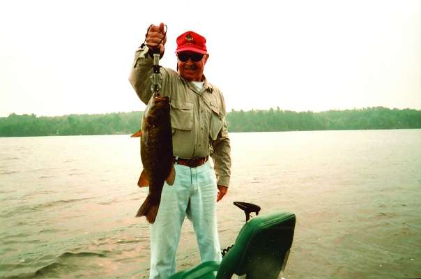 	<strong>Fred L. Hirsch</strong>
<p>
	6.5 pounds</p>
<p>
	Loughborough Lake, Ontario</p>
<p>
	2-inchlive minnow</p>

