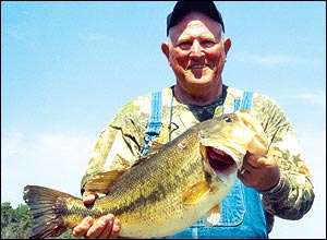 
	<strong>Jack Gibbons</strong>
<p>
	10 pounds, 5 ounces<br />
	3/24/2005; 12 p.m.<br />
	Lake Quitman, Texas<br />
	<b>Lure</b>: Zoom Trickworm (watermelon/purple)<br />
	<b>Depth</b>: 4 feet, pier</p>
