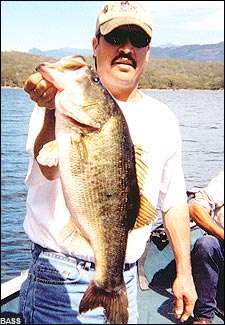 
	<strong>Don Knott</strong>
<p>
	10 pounds, 3 ounces<br />
	3/3/2005; 2:00 p.m.<br />
	Lake El Salto, Mexico<br />
	<b>Lure</b>: Swimbait<br />
	<b>Depth</b>: 20 feet, deep cliff</p>
