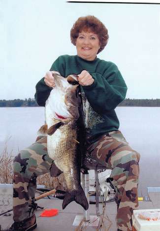 <strong>Juanita Ledbetter</strong>
<p>
	13 pounds, 11 ounces<br />
	Wildcat Lake, Fla.<br />
	<b>Lure:</b> Shiner</p>

