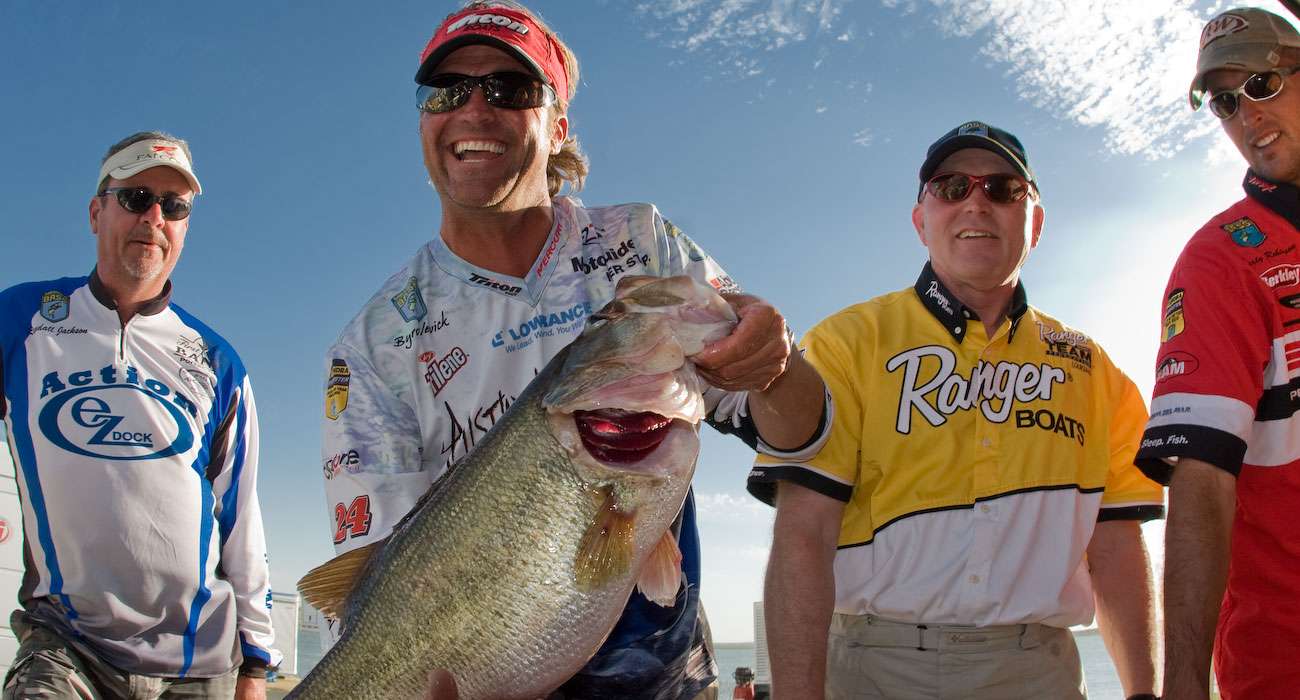 Velvick was a consistent bite in a consistent area. Sharing water with leader Aaron Martens on Days One, Two and Three, his spot produced hundreds of pounds of bass over four days.