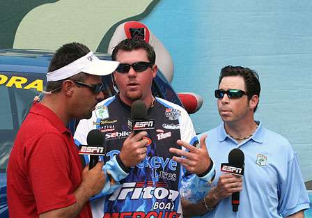 Jason Williamson (center) chats with Mark Zona and Keith Alan during the live online broadcast of 