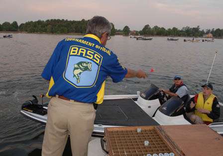 Anglers check out to begin the last morning of the Bassmaster Southern Open at Santee-Cooper.