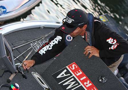 Edwin Evers straps down his rods before launch.