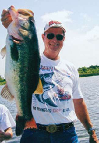 <strong>Dale Loggins</strong>
<p>
	10 pounds, 2 ounces<br />
	Gordon Country Club Lake, Texas<br />
	Lure: Lucky Craft Yellow Magic</p>
