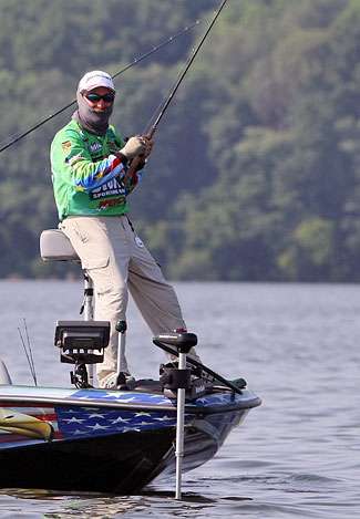 The wind that had provided some relief to anglers during the first two days of the Southern Challenge lay calm on Day Three. Anglers like Shaw Grigsby were taking extreme measures to stay cool. 