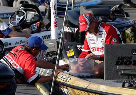 Gary Klein and Cliff Pace discuss lures that might make a difference in the Bluegrass Brawl.