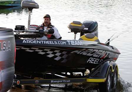 Pete Ponds launches his Ardent Reels Ranger early on Day One.