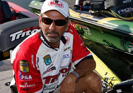 Paul Elias is known for his abilities with a crankbait, and the Bluegrass Brawl has lent itself to that strength. Elias will start the final day in fourth place.