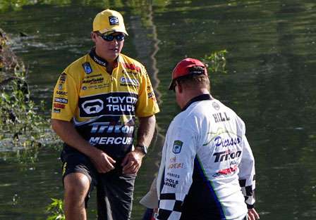 Terry Scroggins and Kenyon Hill share a conversation early on the final day of the Bluegrass Brawl. 