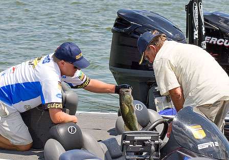Dustin Wilks had a strong Day One on Old Hickory Lake, finishing the day in fourth place with 15 pounds, 4 ounces.