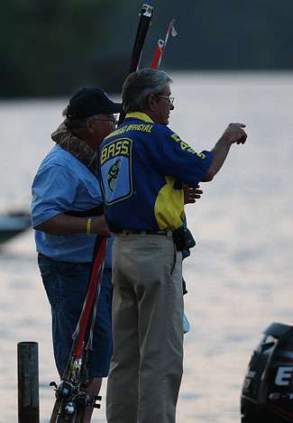 Sometimes co-anglers require a little help getting paired with their Elite Series pro at the morning launch.