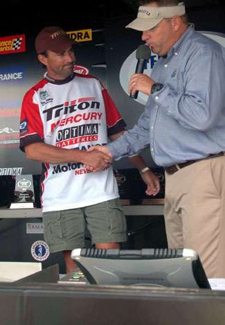 Mississippi BASS Federation Nation president Teb Jones finished as the top angler on his state team at Lewis & Clark Reservoir.