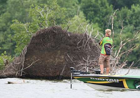 Timmy Horton was fishing near the main river channel and started Day Three in 41st place with 19 pounds.
