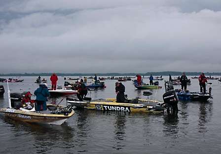 Pros and their co-anglers gather in the cove at Oneida Shores to make final preparations for Day Two of the Champions Choice.