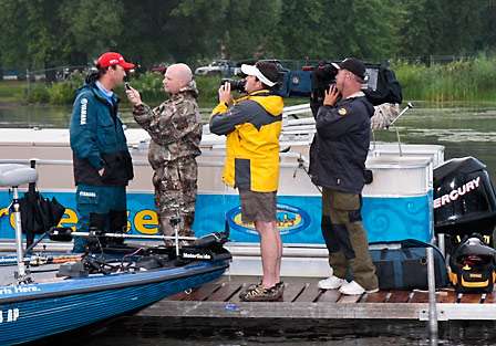  Todd Faircloth is interviewed by ESPNOutdoors.com and Bassmaster.com media before heading to launch on Day Two.