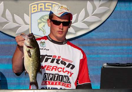 Weighing in on the Elite Series stage, Jordan Decker from Clarkson, Ky., came through with 14 pounds, 1 ounce and finished in eighth place in the 15-18 year-old division.