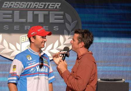 Announcer Steve Scott interviews BASS pro Todd Faircloth, not about his great Elite tournament season, but about the day he enjoyed as a guide for two JWC fishermen on Lake Onondaga.