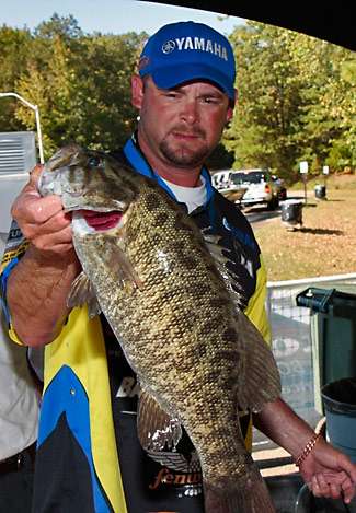 Bradley Hallman took the lead with the help of a couple of 4-pound smallmouth. He would end up in fourth place with 16 pounds, 5 ounces at the end of Day One.