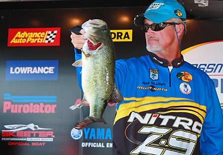 Rick Clunn brought one of the better bags to the final day weigh-in and made a run at the board, placing ninth overall.