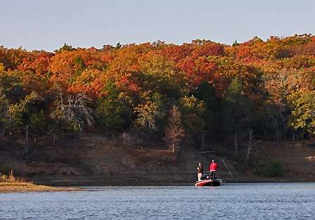 Fall colors are on display around Lake Texoma, making a beautiful backdrop for the final Central Open of the season. Pro Paul Ferguson and co-angler Brandon Tingey enjoy the show.