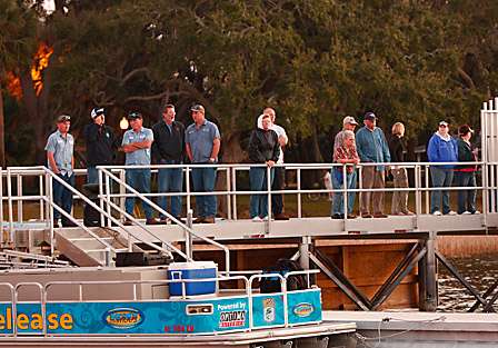 Fans watch from the upper platform as BASS pros and their co-anglers launch from the docks at Wooten Park in Tavares, Florida.