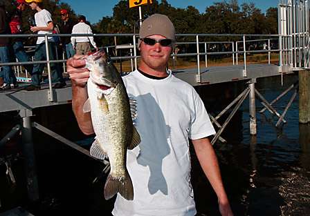 Co-angler Marlon Crowder held on to his Day One lead despite only weighing in 5 pounds, 10 ounces on Day Two.
