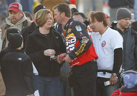 Reigning Toyota Tundra Bassmaster Angler of the Year Kevin VanDam says goodbye to his wife Sherry before taking off. 