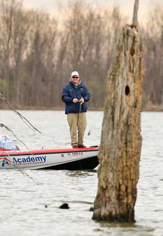 Michael Burns is fishing his first Bassmaster Classic and started the day in 14th place with 15 pounds, 7 ounces.