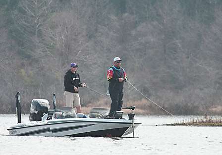 Elite Series Pro Randy Allen and his co-angler Spencer Gremillion fish in a crowded area of the lake. There were 22 boats in the immediate area, where there were few the day before.