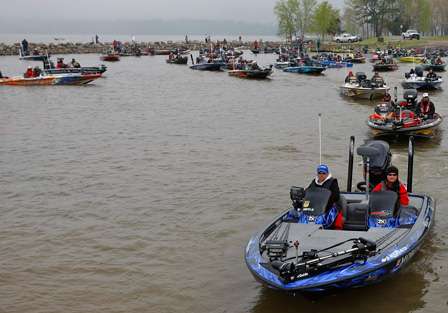 With a delay of more than three hours, anglers will have to do their work more quickly. The first flight is due back to Dardanelle State Park at 3:50 p.m. CST.