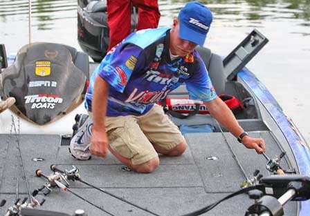 Jeff Reynolds gets his rods ready for the final day.