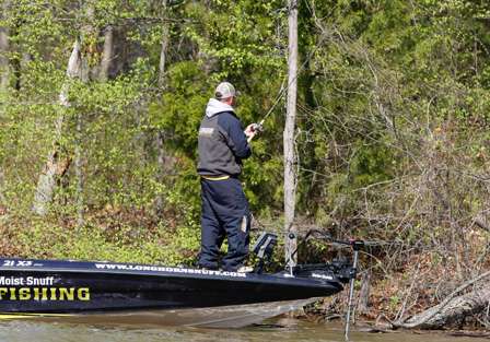 Jeff Kriet was flipping heavy cover early on Day Two, and started the day in 60th place with 10 pounds, 11 ounces.