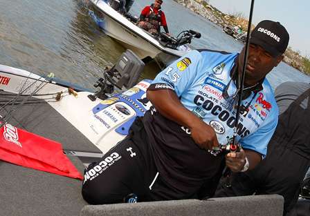 Ish Monroe dropped in the standings on Saturday, but totaled enough weight to fish on Sunday. Monroe is in 41st place with 22 pounds, 14 ounces. 