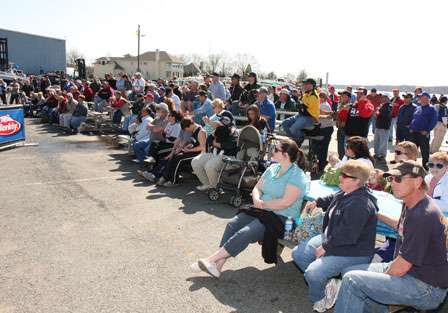 Anchor Boats Marina's grounds were full as fans, friends, and family members watched the competition unfold.