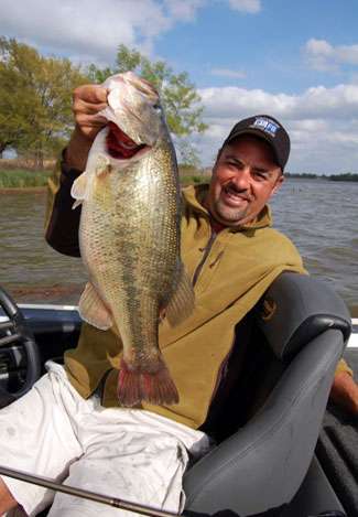 Zona shows off a 10-pounder in Texas.