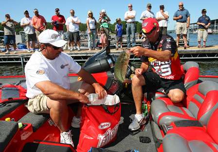 Kevin VanDam dropped a spot to 3rd place with a total weight of 71 pounds, 7 ounces