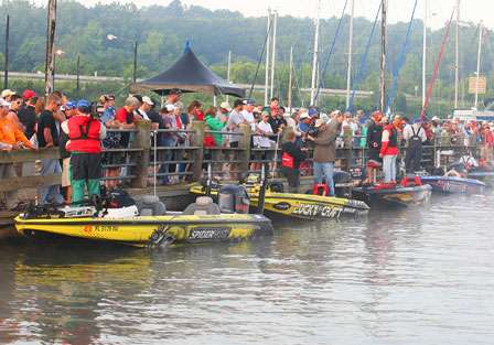 The top boats line up just before take-off time at the SpongeTech Tennessee Triumph.