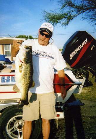 <strong>Bob Heck</strong>
<p>
	11 pounds 14 ounces<br />
	Lake Amistad, Texas</p>
