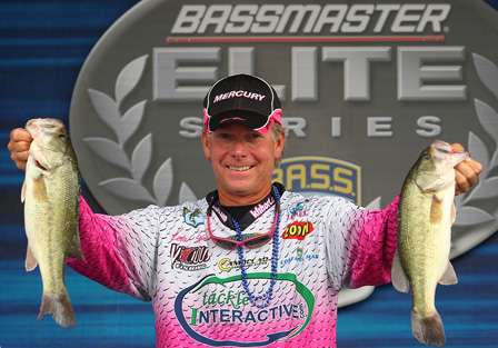 Kevin Short with the fish that gave him 43-3 and his first Elite victory.