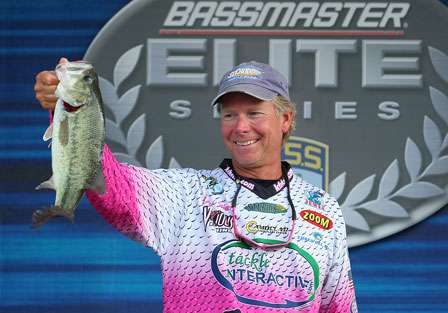 Kevin Short was in 18th with 10 pounds, 10 ounces after the first day.