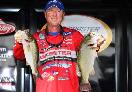 Mark Burgess (Tied 72nd, 14-14)
