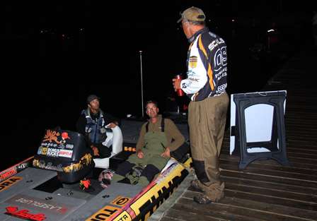 Bassmaster Elite pro Michael Iaconelli and pro Frank Scalish spend time on the dock talking about the day ahead.