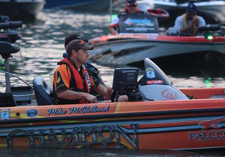 Bassmaster Elite Series pro Mike McClelland jockies for position in order to get into the proper launch sequence.