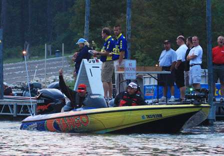 Pro Lance Vick demonstrates to the BASS Tournament Officials that his kill switch is operational. This is one of many safety steps that must be checked prior to a participant launching at any Bassmaster event.