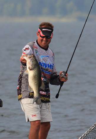 Pro Stephen Johnston takes a look at the hefty largemouth that would boost his limits weight considerably. 