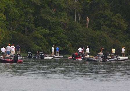 Iaconelli had a group of 20 or more boats follow him all day.