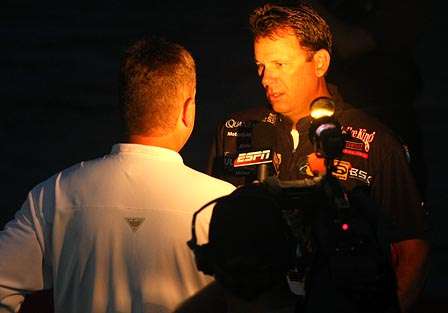 Kevin VanDam does an interview before takeoff. He needs to do well and have Skeet Reese stumble to have a shot at the Toyota Tundra Angler of the Year title.