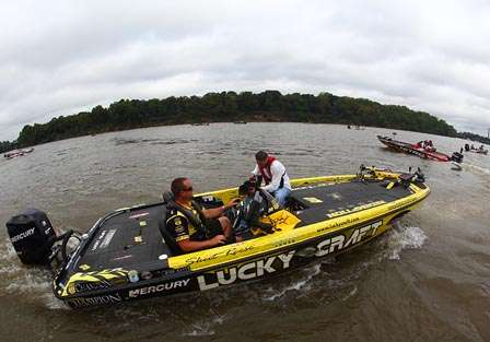Reese idles out onto the Alabama River in search of the 11 or 12 pounds he thinks it will take to win AOY.